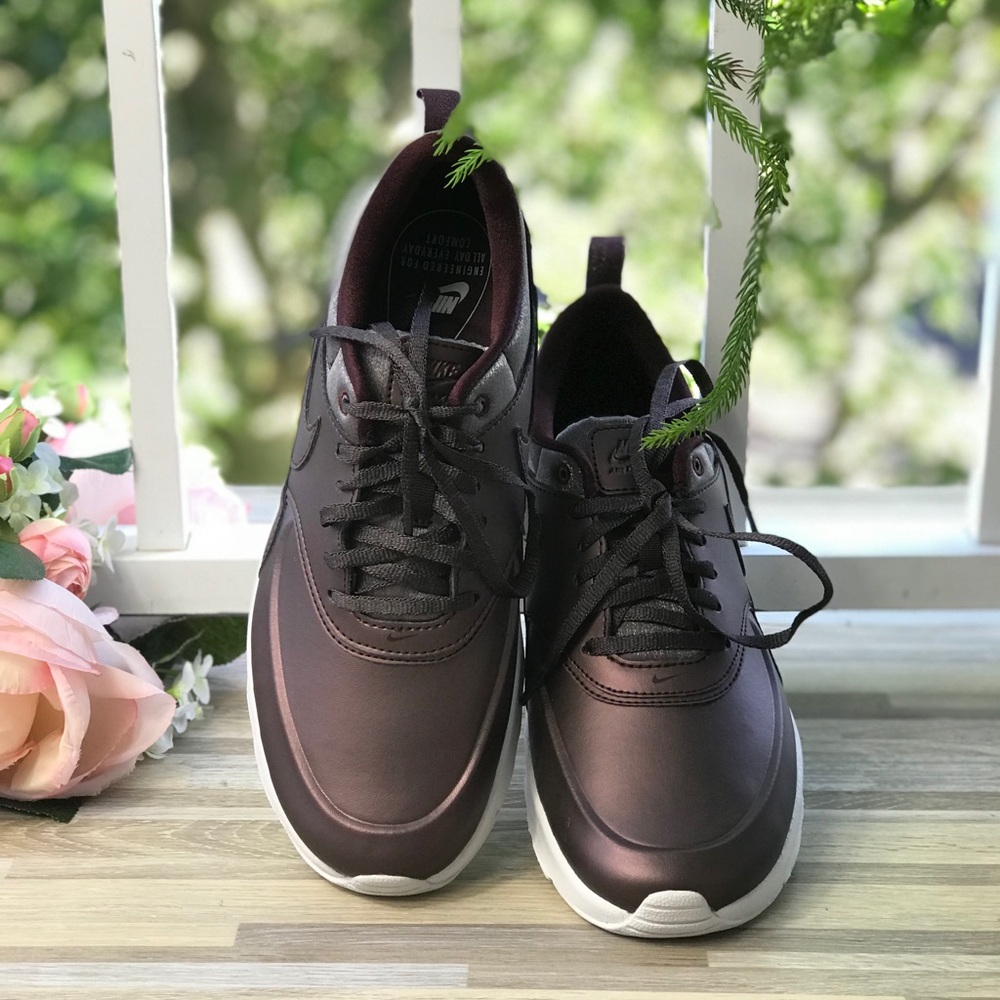 NWT Nike Air Max Thea PRM MTLC Mahogany WMNS - Picture 8 of 8